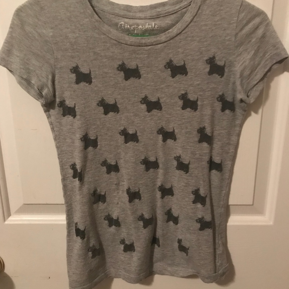 Aeropostale grey shirt with dog pattern